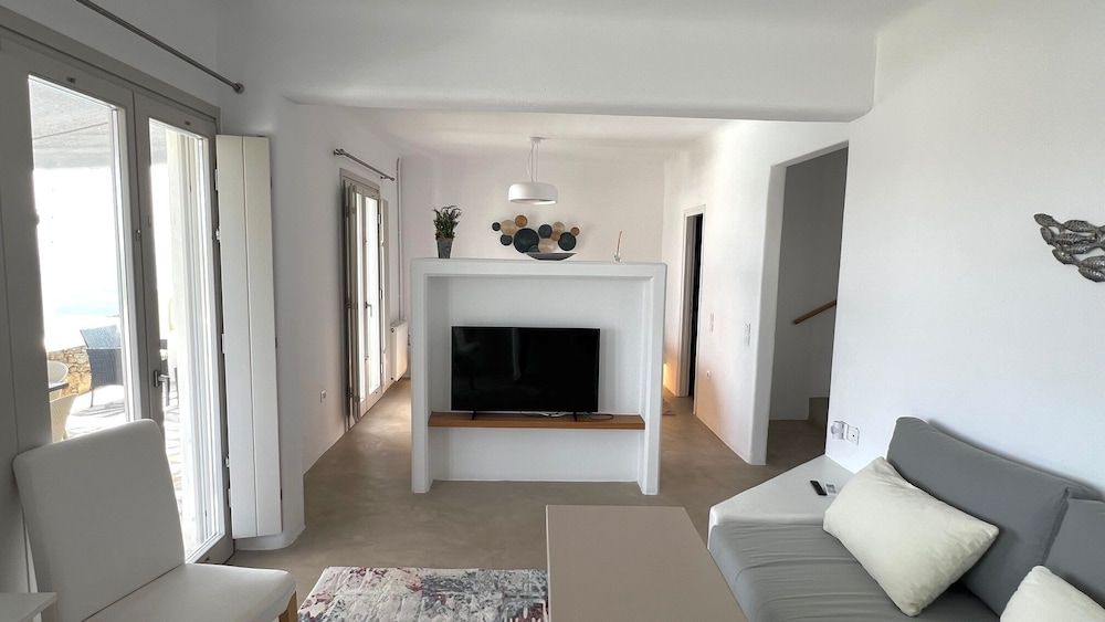 undefined Psarou Summer Villa Mykonos 8