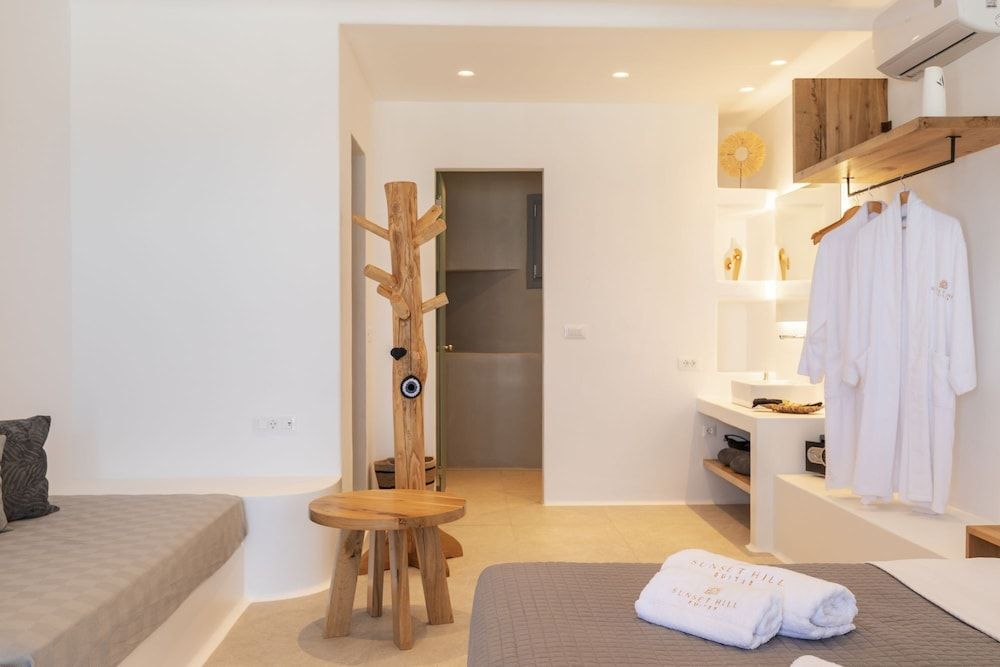 Sunset Hill Suites Junior Suite, Sea View 15