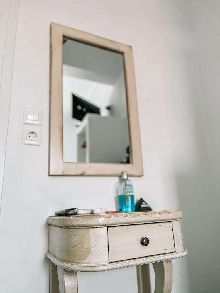 Eleanna's Mykonos Deluxe Room 6