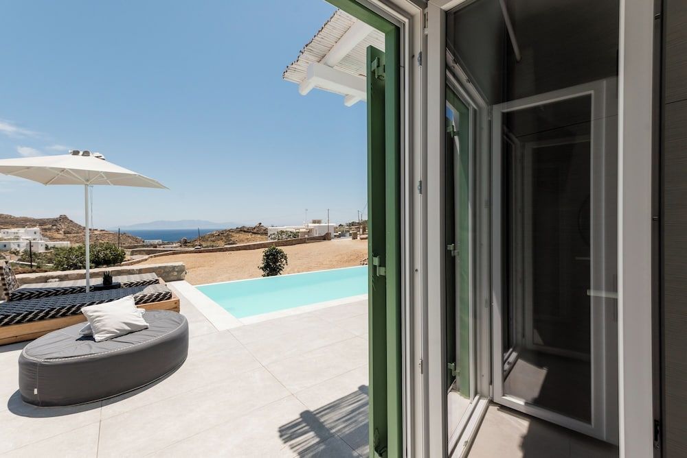 Dioni Villa Mykonos Two Bedroom Villa with Private Pool and Hot Tub Jacuzzi 5