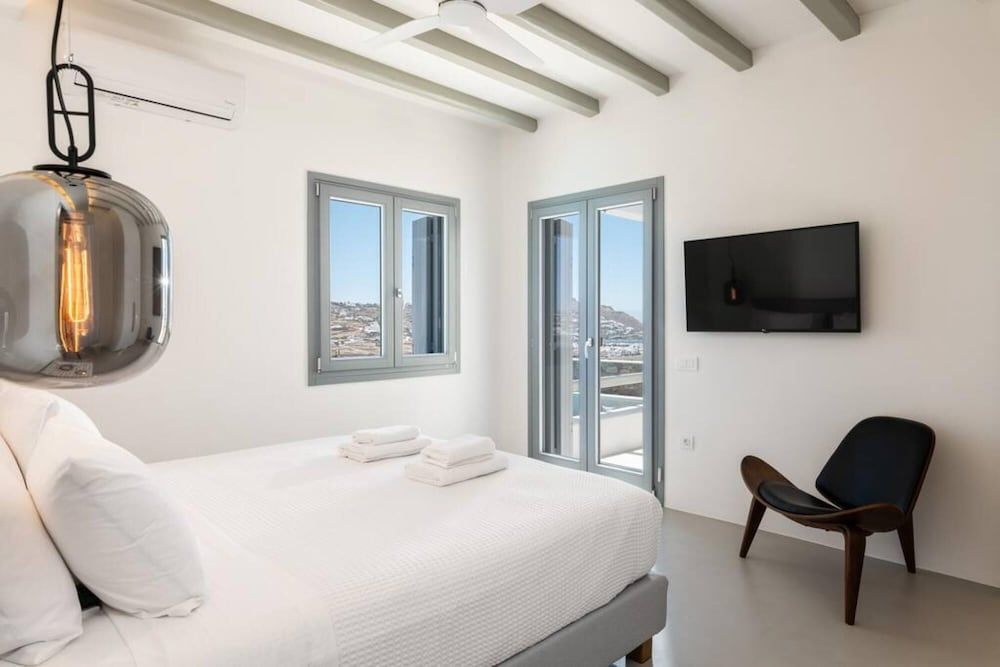 Myko Villa Private Heated Pool on Beach Villa, Smoking 6