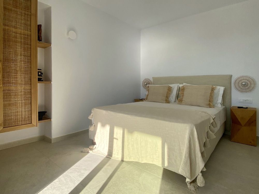 undefined Calistus Mykonos 8