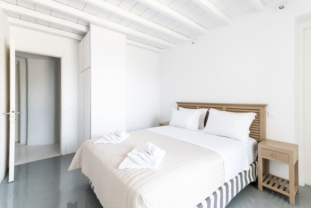 Villa Leda Mykonos Villa, Smoking