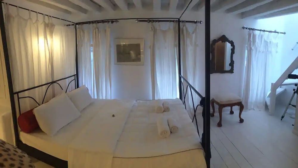 undefined Unique Townhouse at Mykonos Chora 8