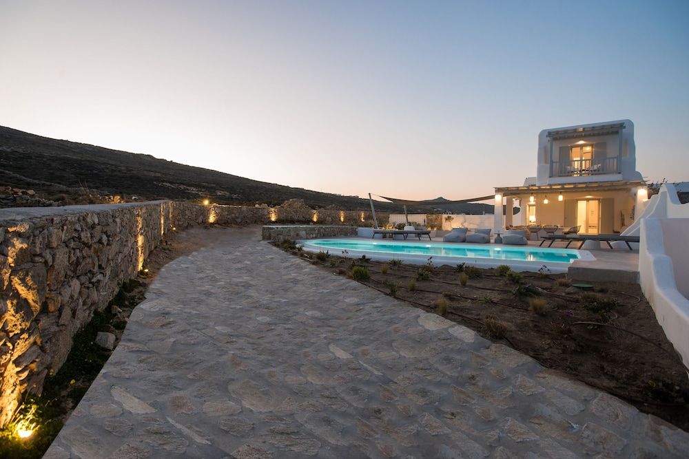 undefined 3-bed Villa in Mykonos With Private Pool 3