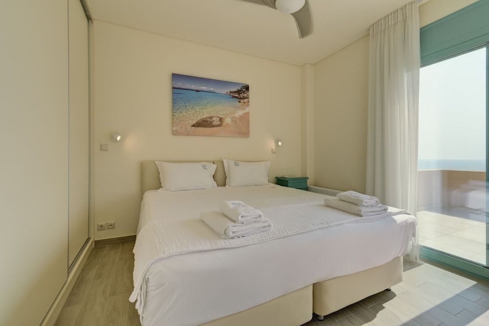 Villa 3 Bedrooms with Private pool, Accessible