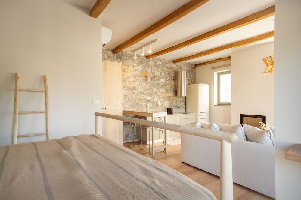 Elies Residences Luxury Apartment (Three) 5