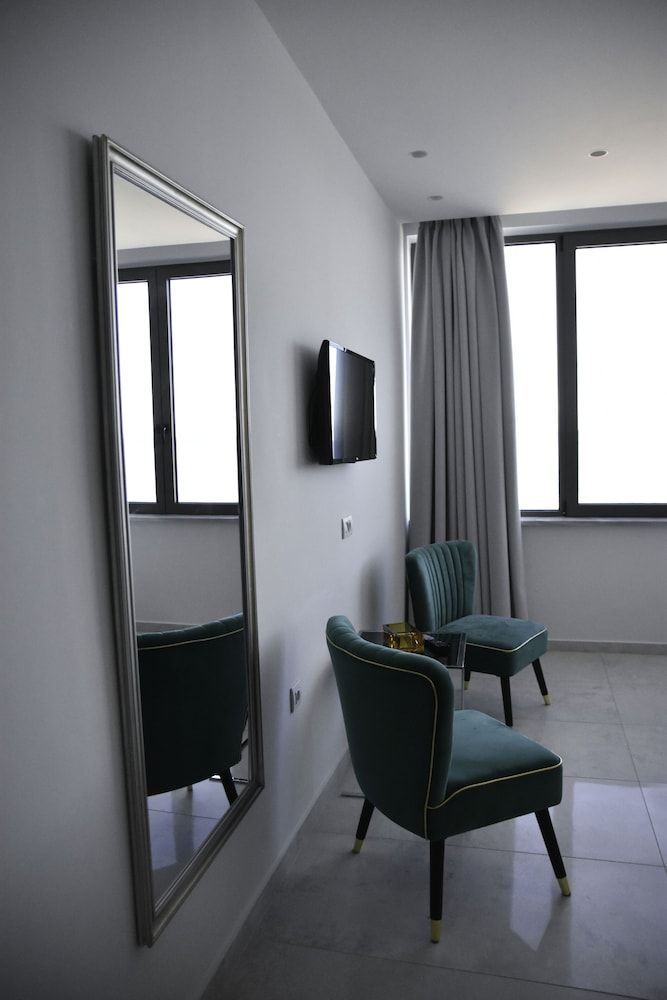 Mythical Coast Wellness Retreat Junior Suite 7