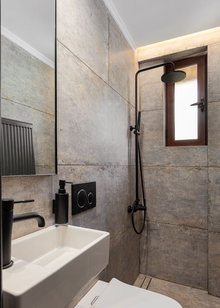 GM Luxury Suites Kalavryta Premium Suite 7