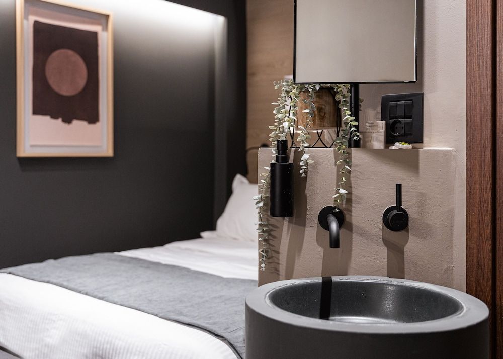 GM Luxury Suites Kalavryta Standard Room 5