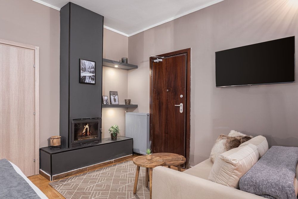 GM Luxury Suites Kalavryta Comfort Studio Suite 7