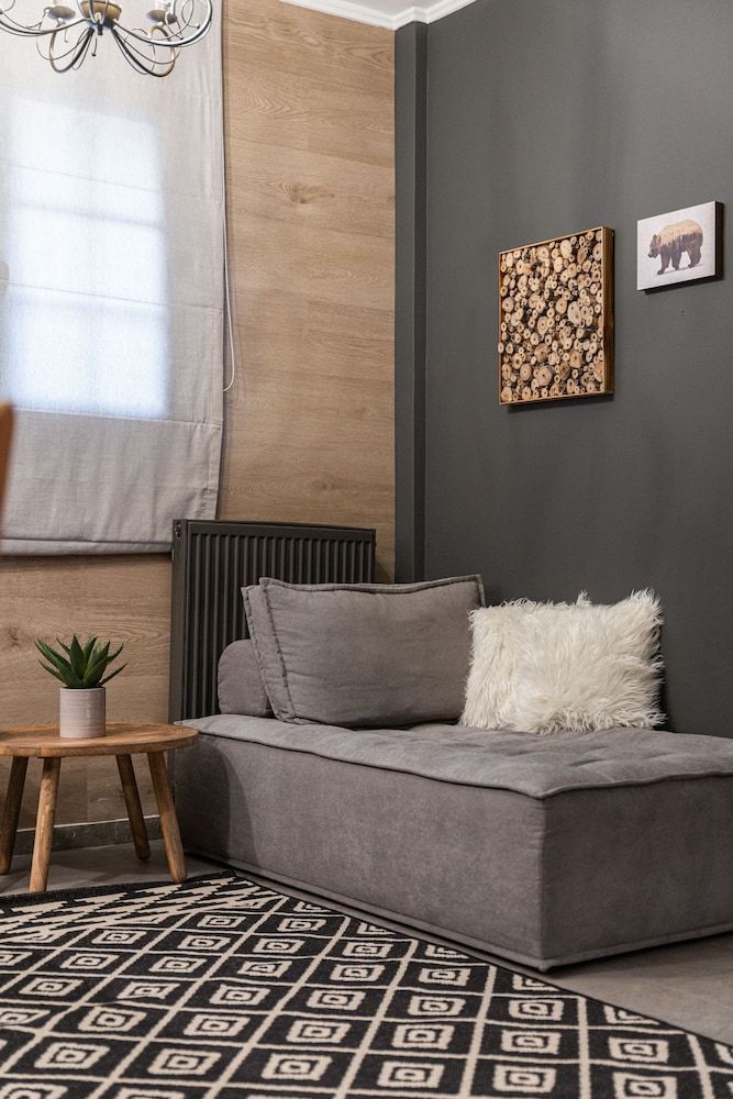 GM Luxury Suites Kalavryta Standard Room 9