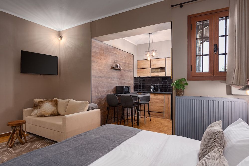 GM Luxury Suites Kalavryta Comfort Studio Suite 5
