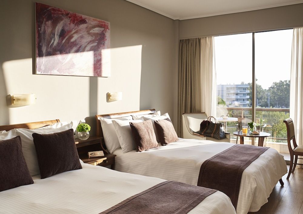 Golden Sun Family Room 2