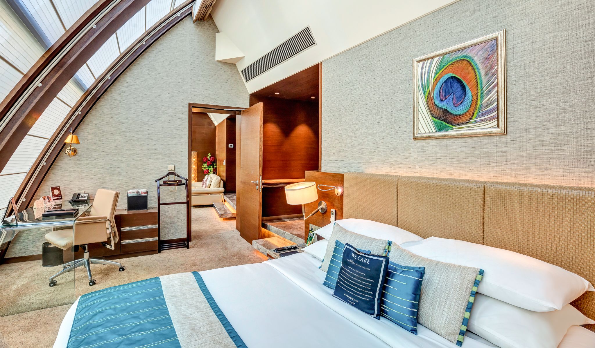 Uranus City (Non-smoking) Suite