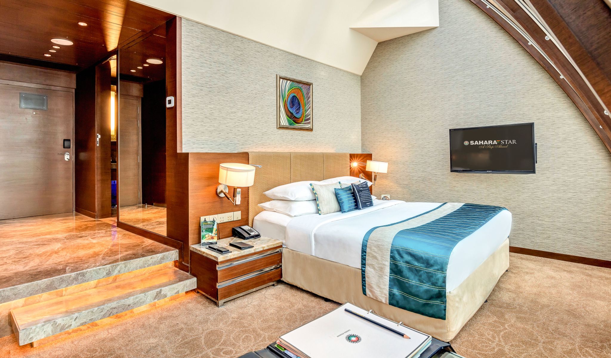 Uranus City (Non-smoking) Suite