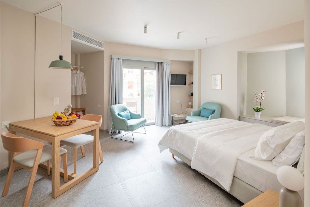 Classic Studio Apartment W