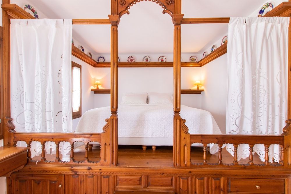 Superior Room, Partial Sea View