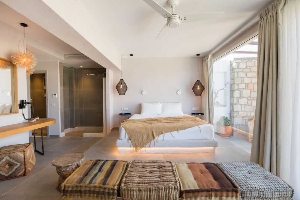 Executive Suite, Jetted Tub, Sea View