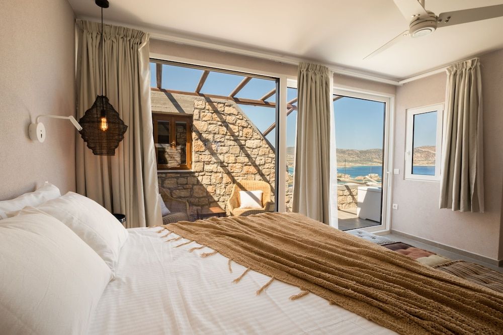 Executive Suite, Jetted Tub, Sea View