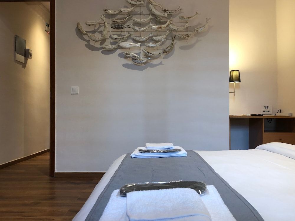 Lemon Tree Suites Near ATH Airport Deluxe Apartment 2