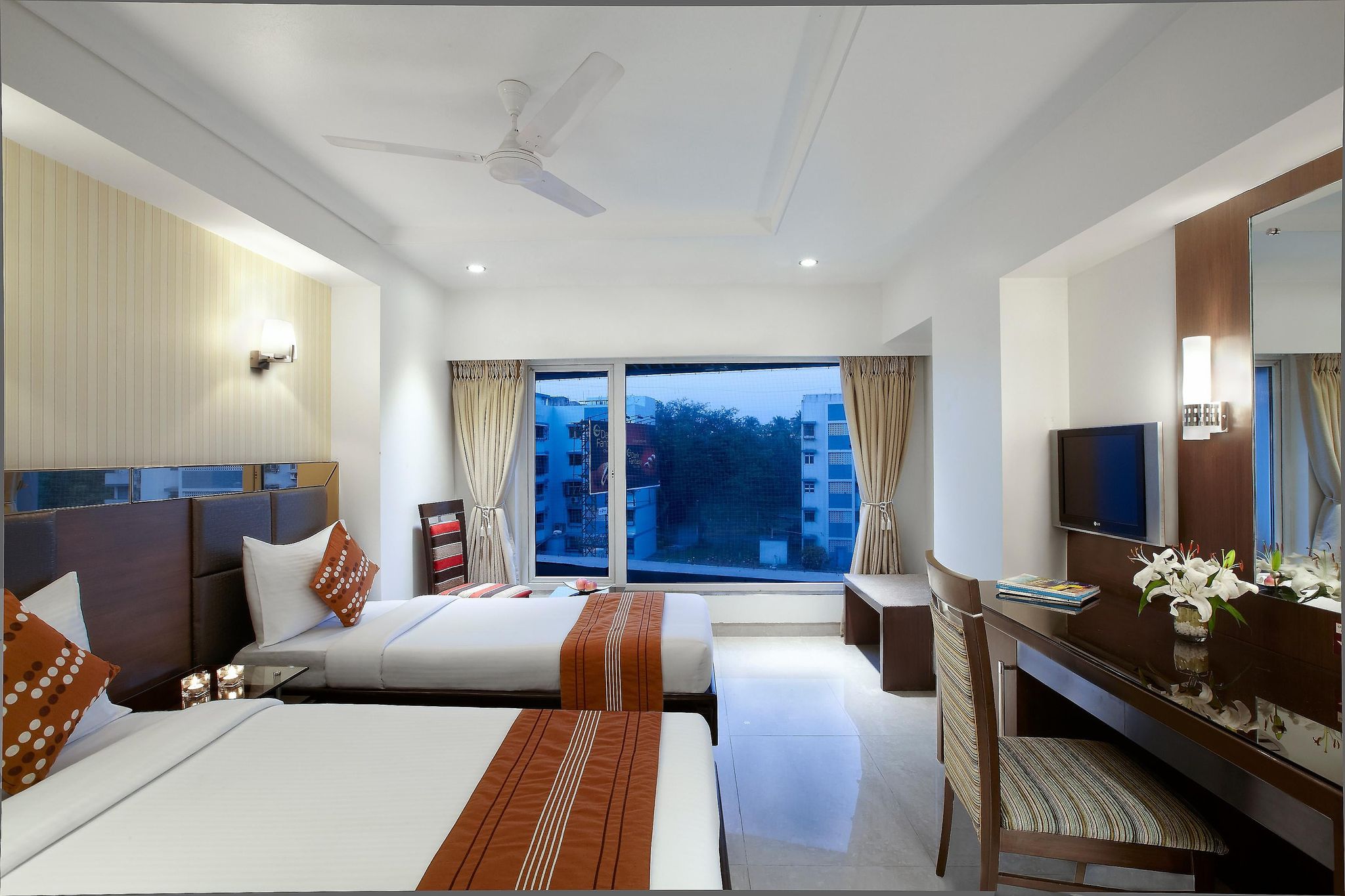 Hotel Suba Galaxy Deluxe Double or Twin Room  5