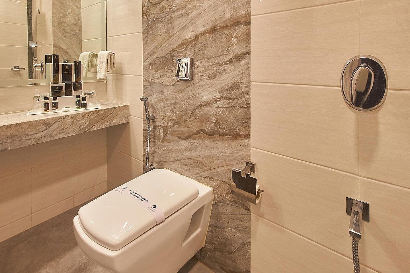 Hotel Suba Galaxy Deluxe Double or Twin Room  8