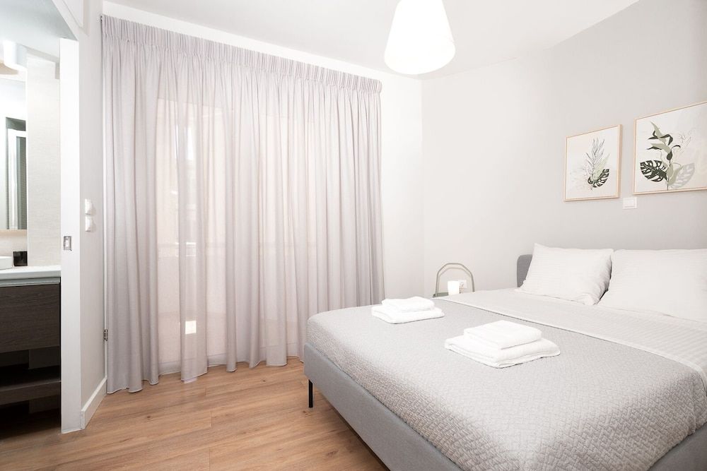 Design Room, Quadruple, Partial Sea View