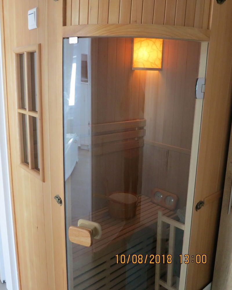 Room, 1 Bedroom, Balcony, Garden View