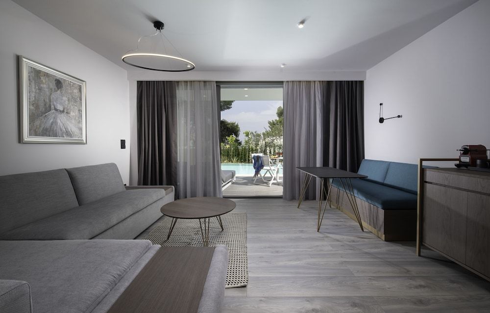 Deluxe Duplex, 2 Bedrooms, 2 Bathrooms, Sea View