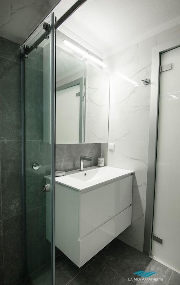 La Mer Apartments Luxury Suite, Sea View 10