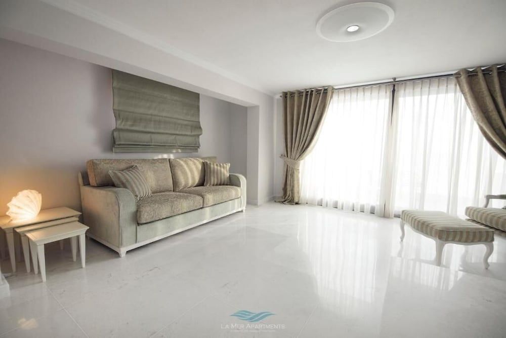 La Mer Apartments Luxury Suite, Sea View 18