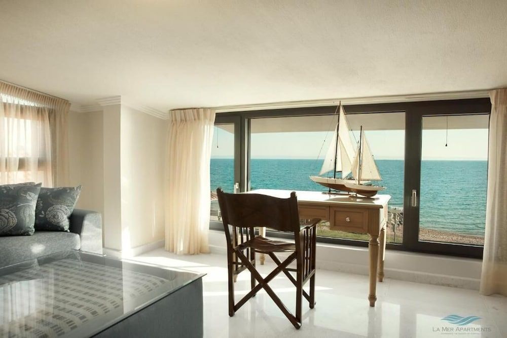 La Mer Apartments Luxury Suite, Sea View 6