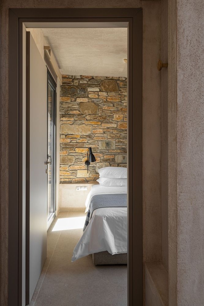 Etheres Senior Villa, Private Pool, Mountain View 8