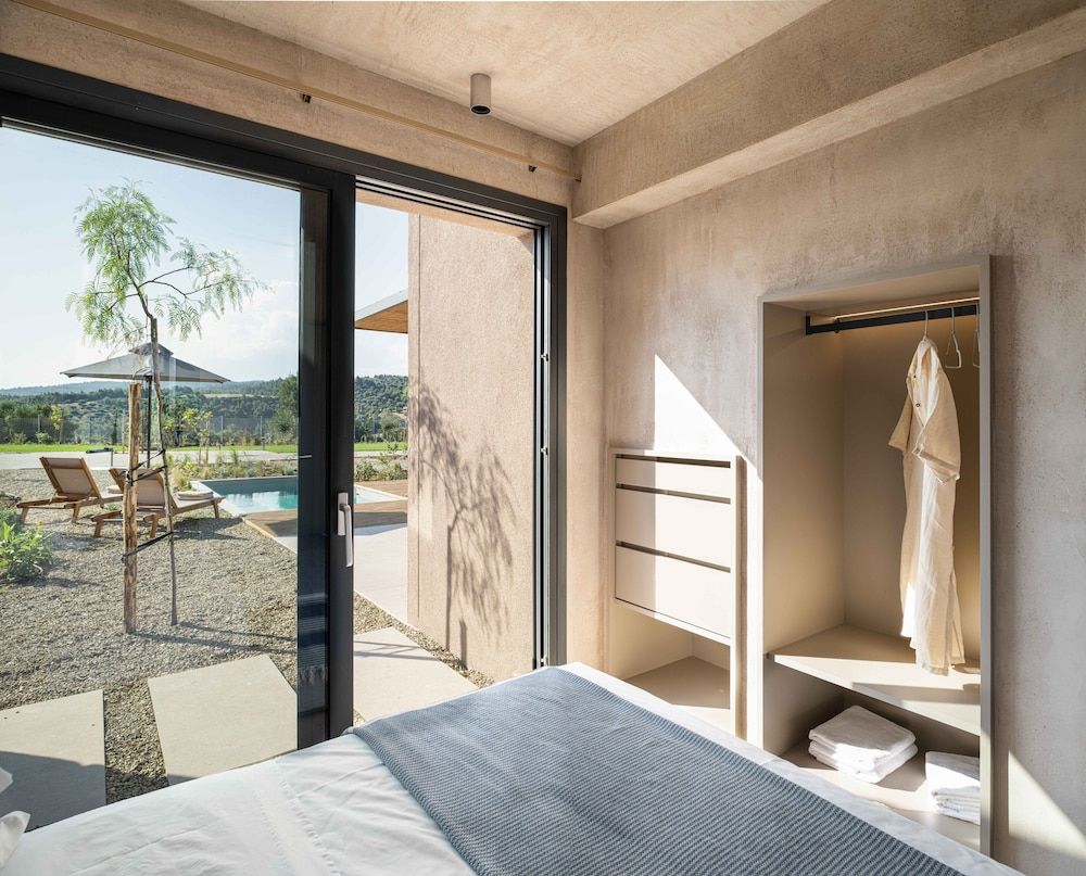 Etheres Senior Villa, Private Pool, Mountain View 9