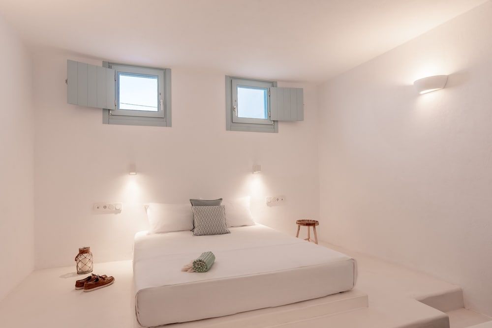 Luxury Villa, 3 Bedrooms, Beach View, Sea Facing (Lyra)