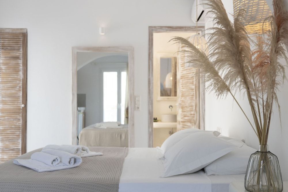 Deluxe Room (3 Adults)