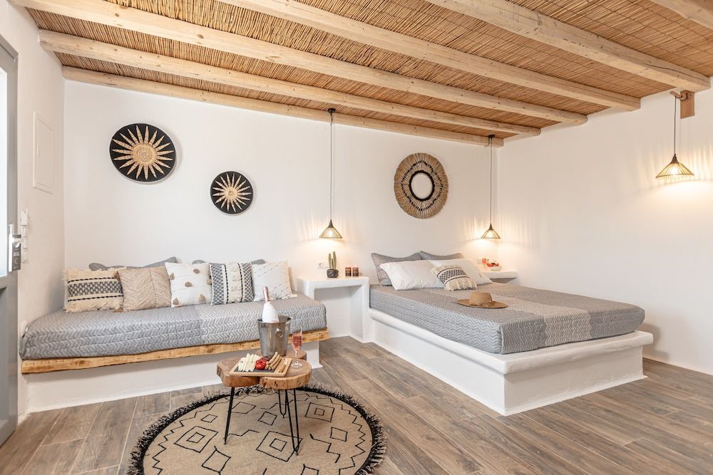 Deluxe Suite with Garden View and Private Hot Tub