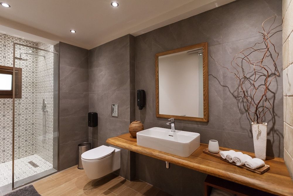 utopia luxury suites Royal Suite 6