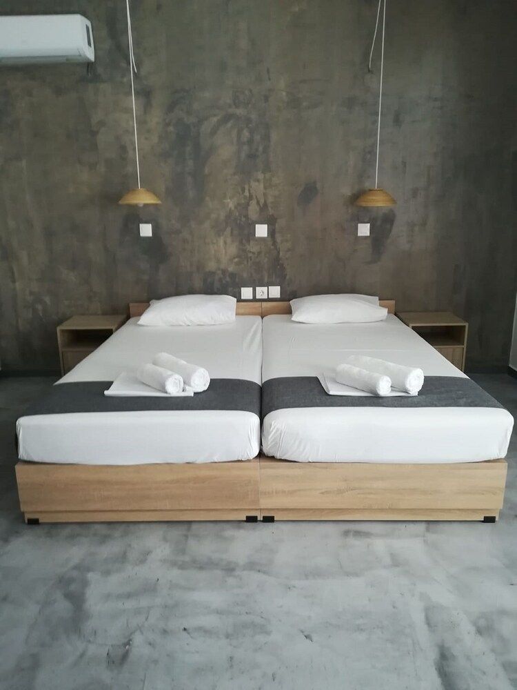 Double Twin Room