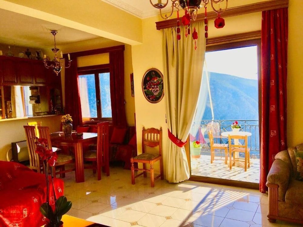 DelphiCENTER-penthouse-celebrity V.I.P Basic Penthouse 2