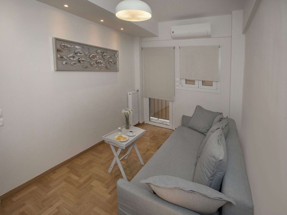 Unique Apartment near Acropolis by GHH Family Apartment, 4 Bedrooms, Balcony 19