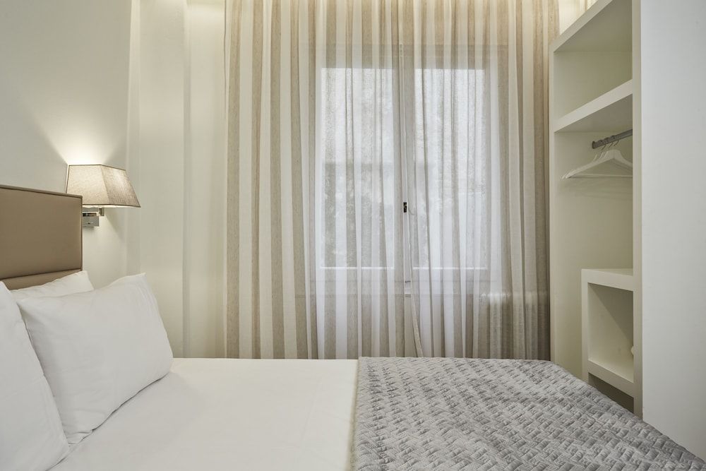 undefined Cozy and Bright Apartment in Kolonaki 7