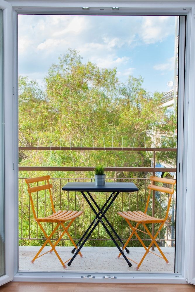 undefined Fully Renovated Modern Beauty in Athens 9