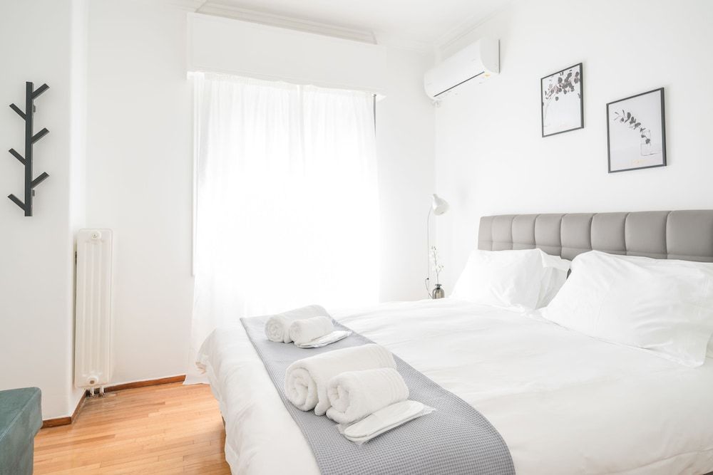 undefined Modern Design Apartment Near Acropolis 2