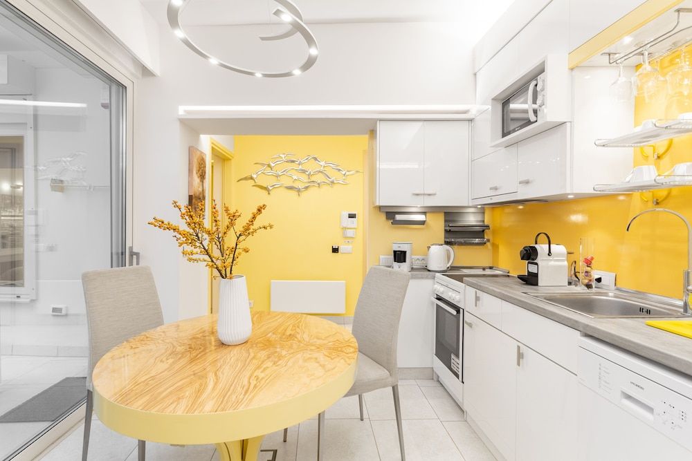 undefined Acropolis Suites 2 - Where else in Athens 8