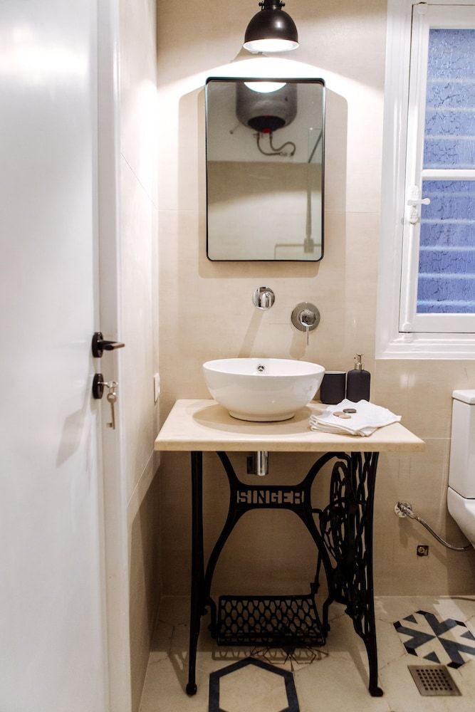 We Saw Athens Apartment 3A 25