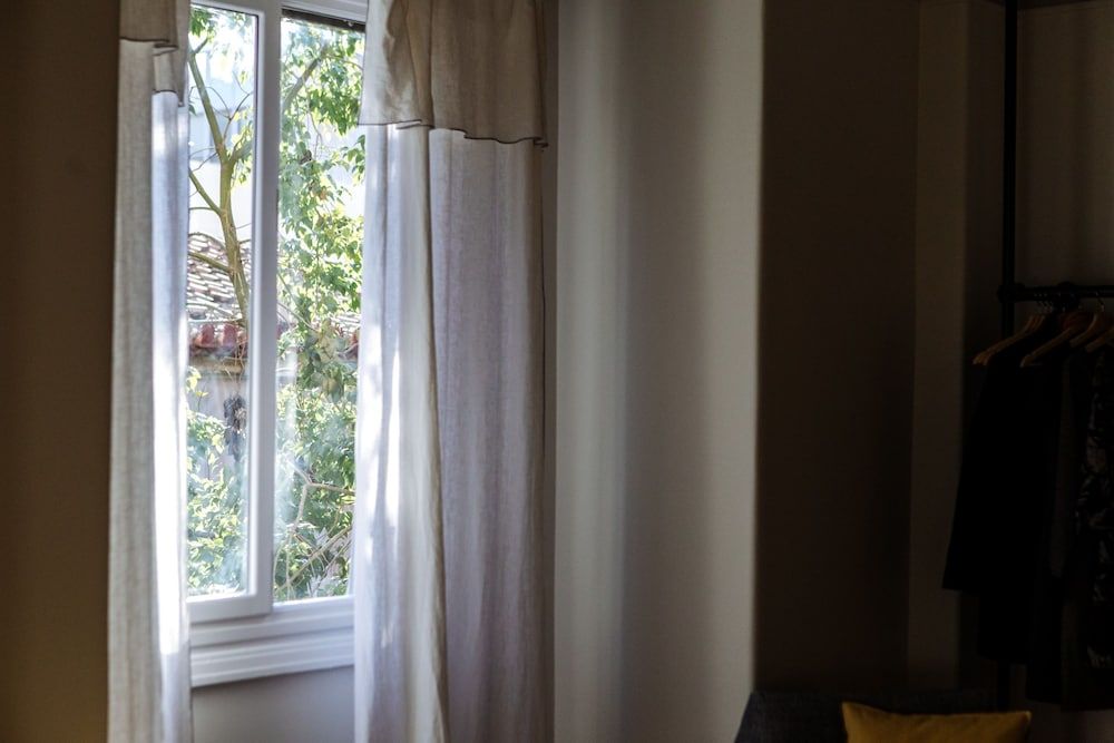 We Saw Athens Apartment 3A 39