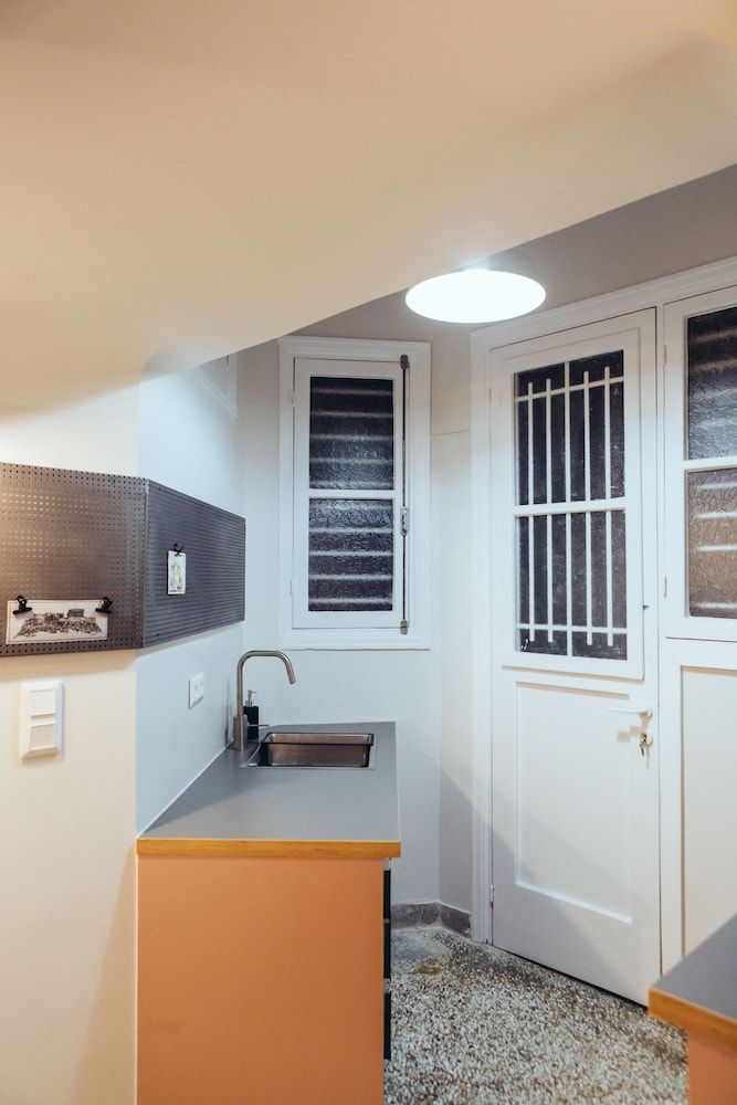 We Saw Athens Apartment 3B 32