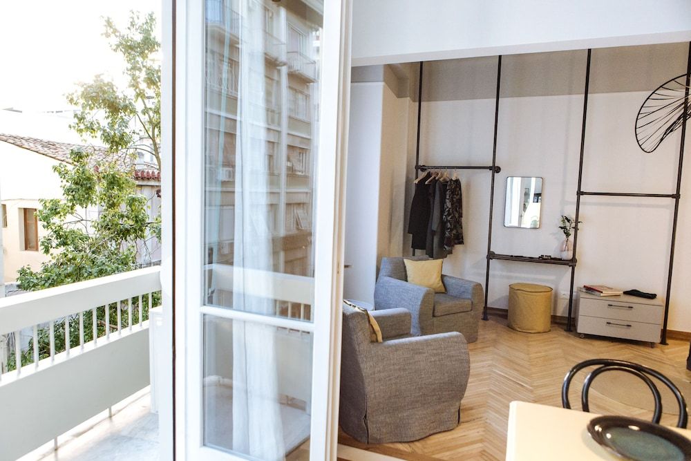 We Saw Athens Apartment 3A 37